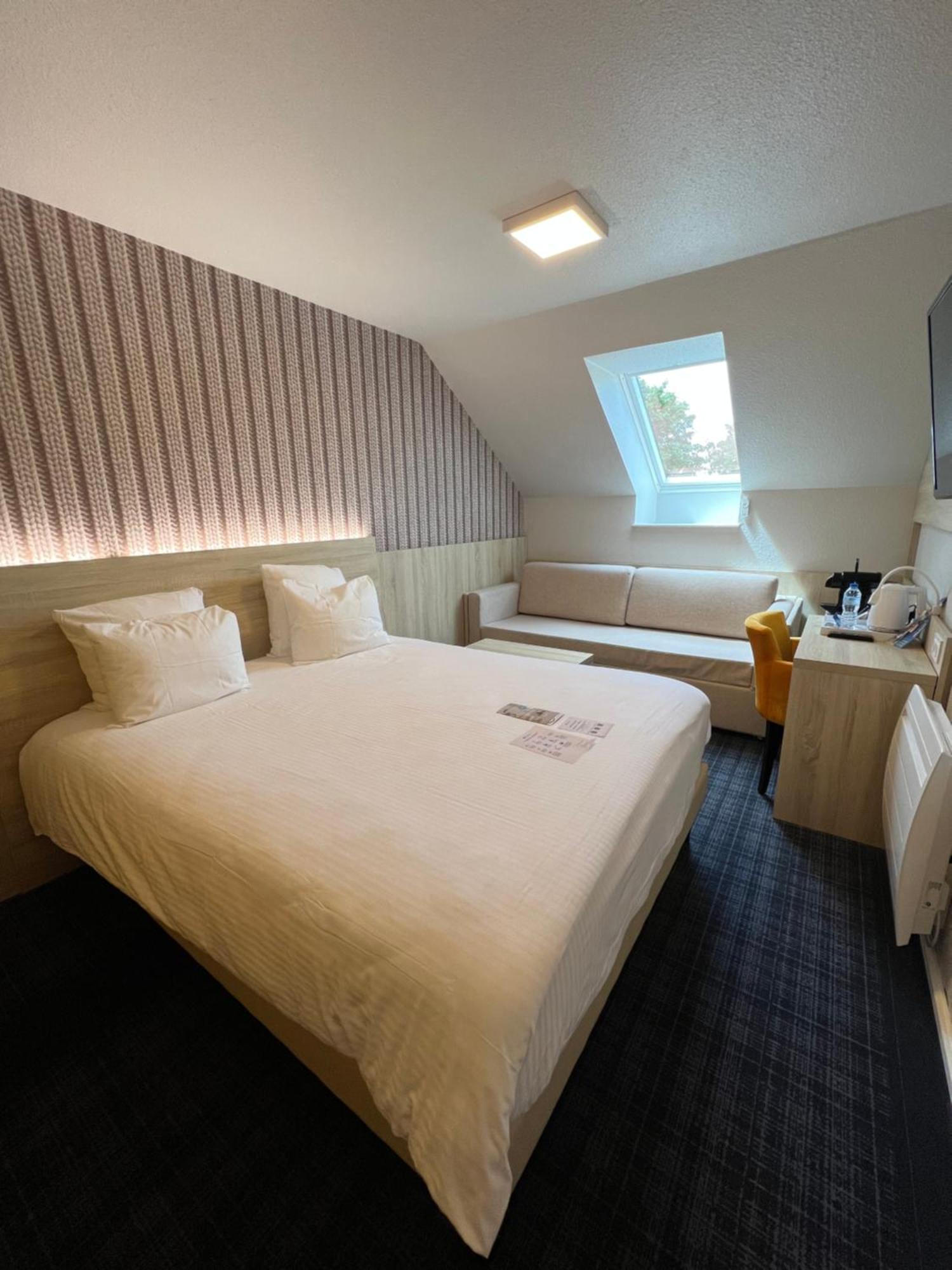 Brit Hotel Landivisiau Kültér fotó