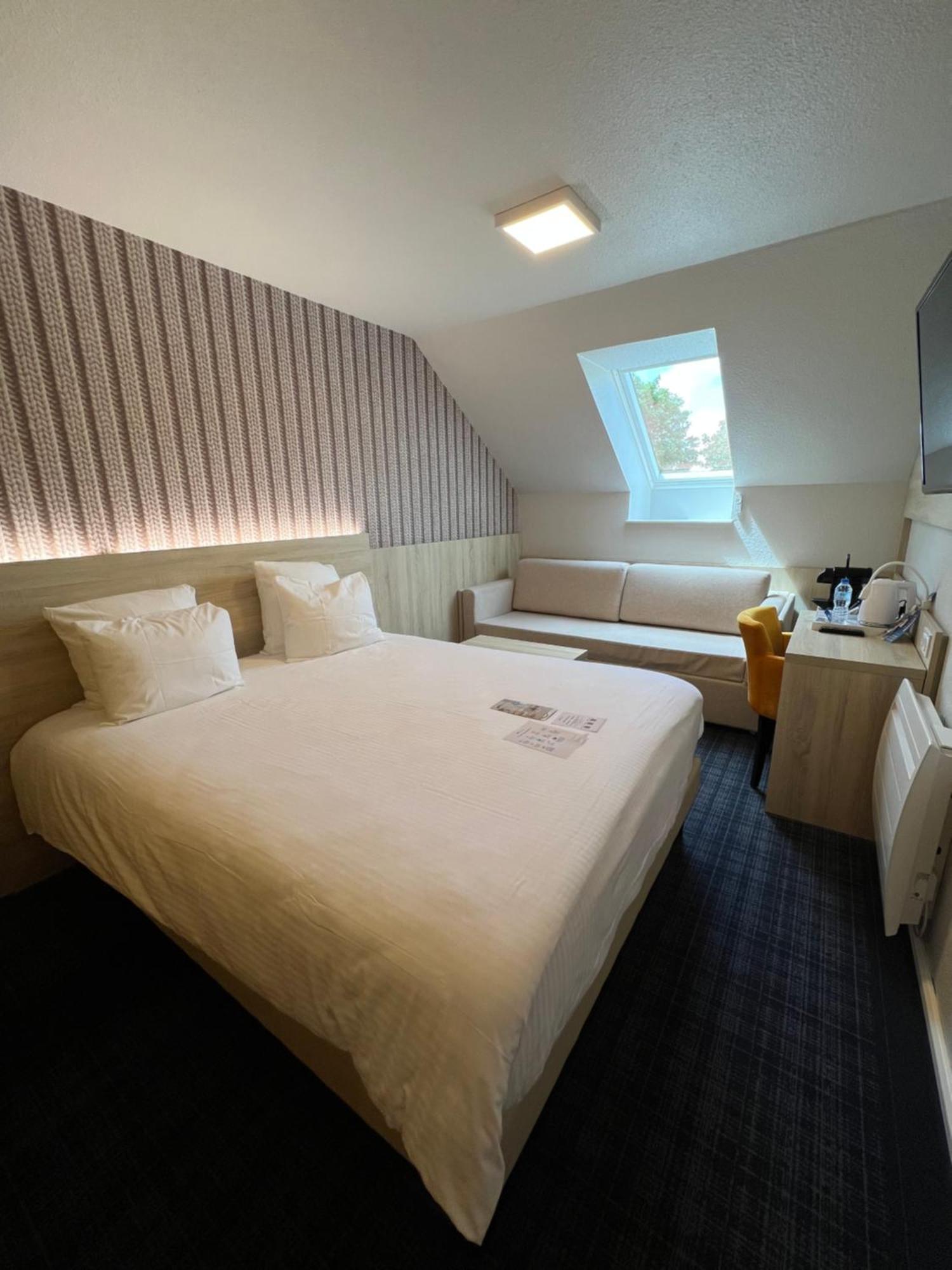 Brit Hotel Landivisiau Kültér fotó