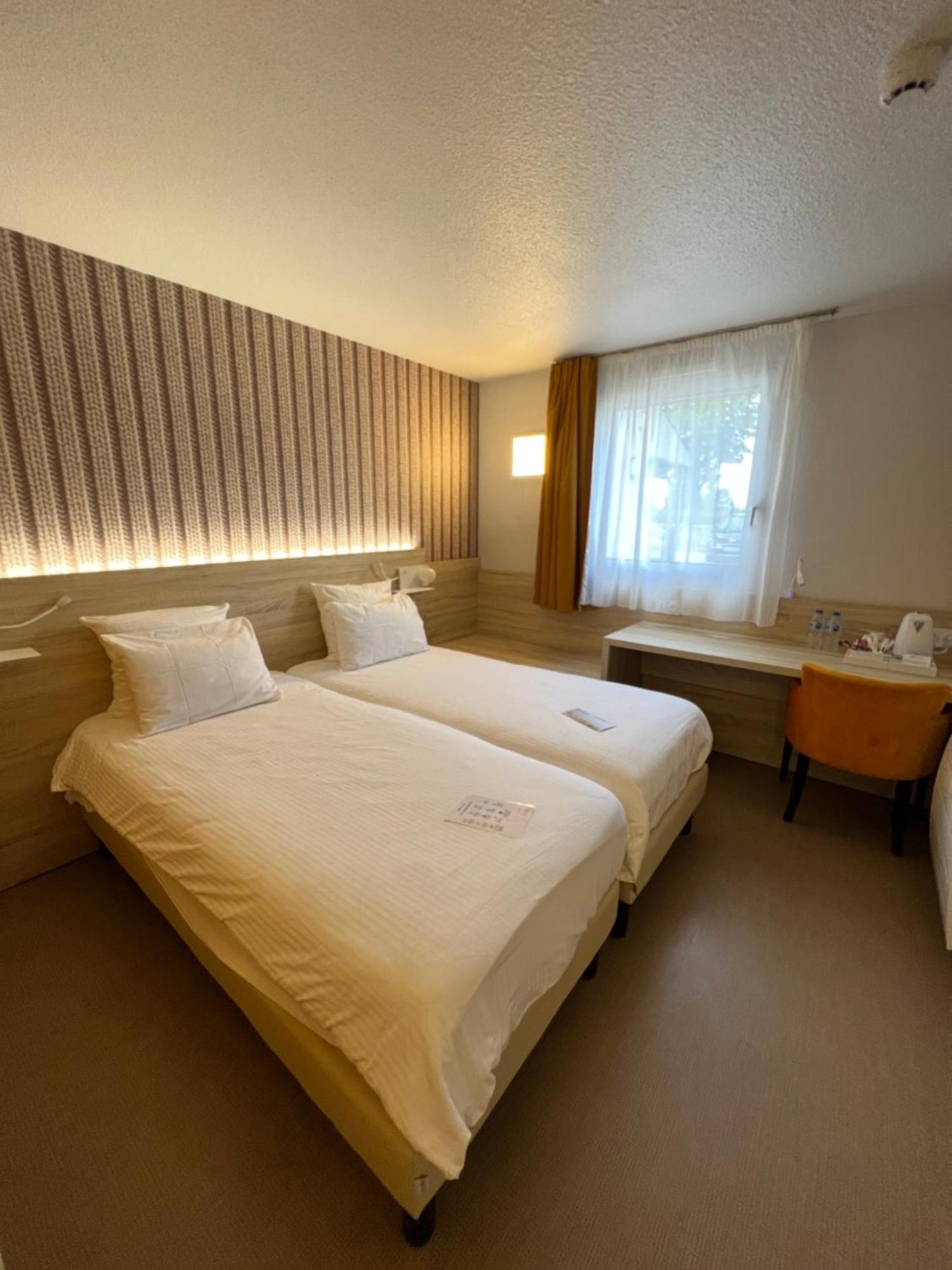 Brit Hotel Landivisiau Kültér fotó