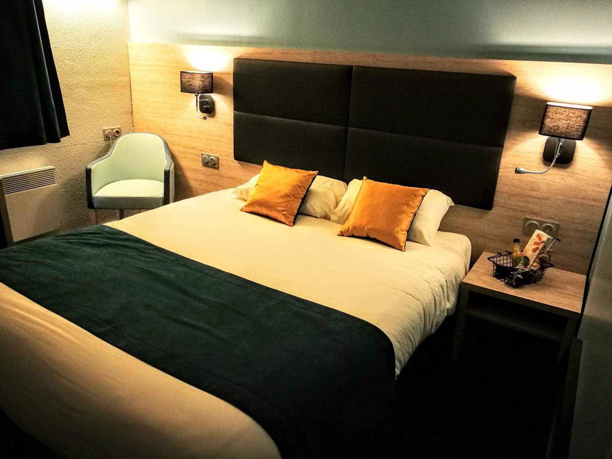 Brit Hotel Landivisiau Kültér fotó